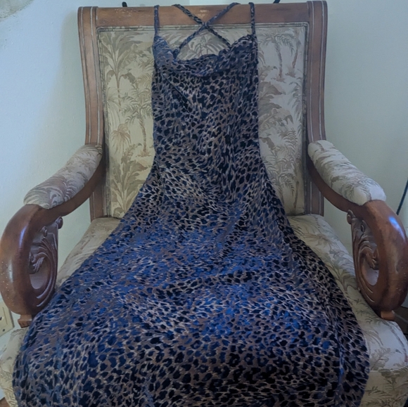 RAT & BOA Jasmine Animal Print Maxi Dress--MEDIUM - Picture 8 of 10